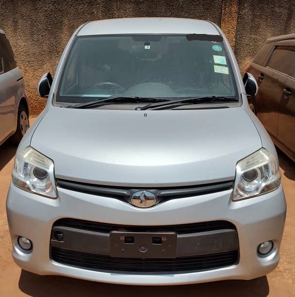 Kampala Cars Stock Ref 0000019::TOYOTA SIENTA
