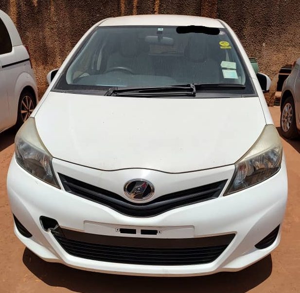 Kampala Cars Stock Ref 0000016::TOYOTA VITZ
