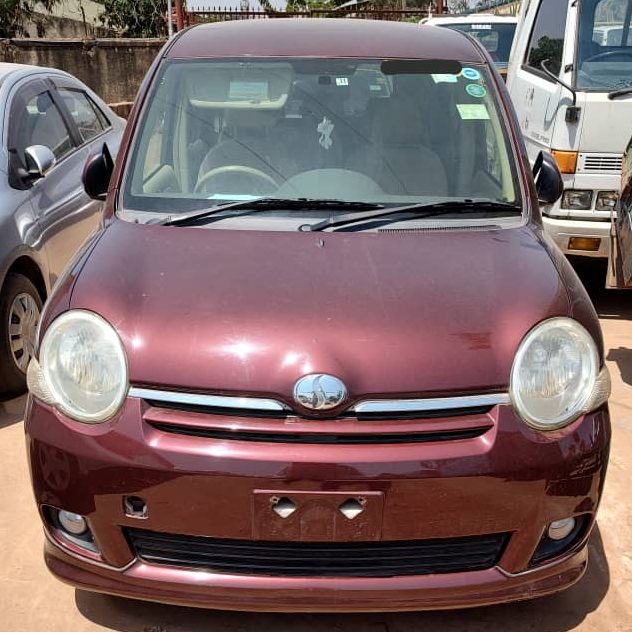 Kampala Cars Stock Ref 000009::TOYOTA SIENTA