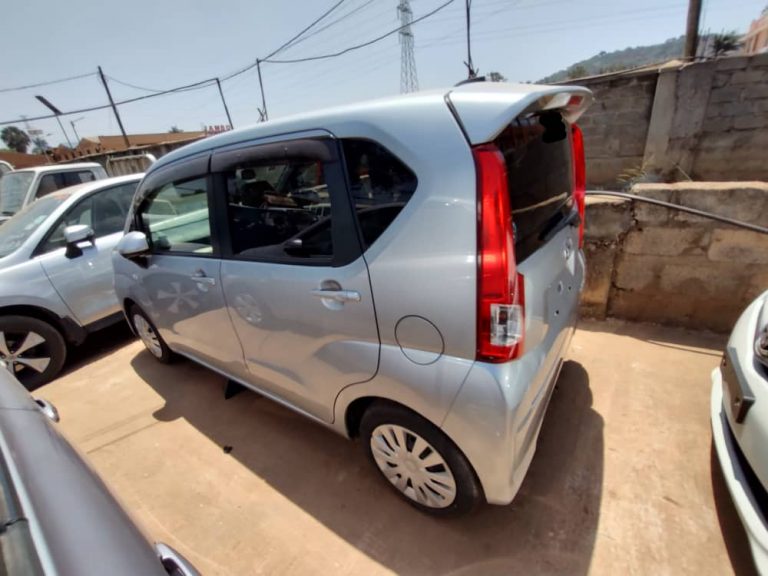 Kampala Cars Stock Ref 0000015::DAIHATSU MOVE:: KEI CAR