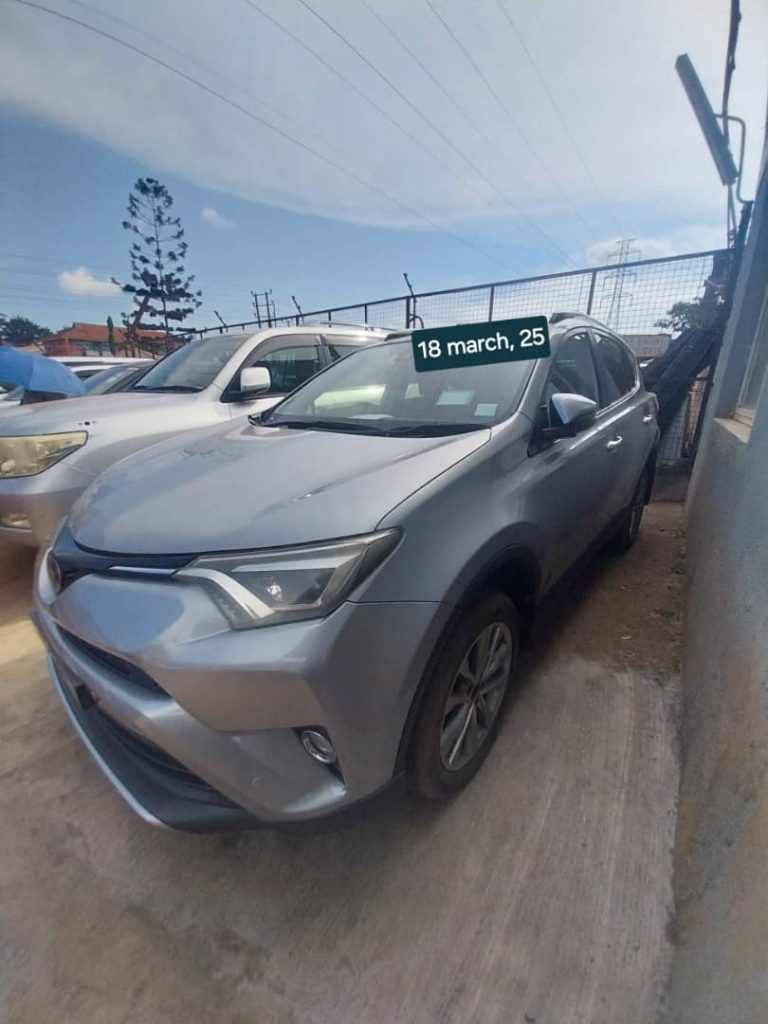 Kampala Cars Stock Ref 000004::TOYOTA RAV4